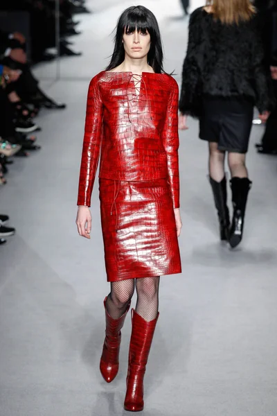 Look 17